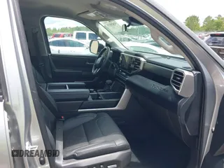 2022 Toyota Tundra SR5 with VIN 5TFLA5AB3NX017848, listed as a IAAI auction lot 42429134 with 53,883 mi miles and . Bid and sale history available at DreamBid. Image 5.