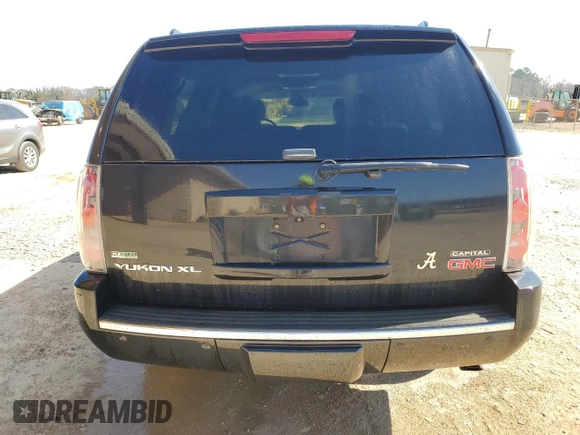 2012 GMC Yukon XL Denali with VIN 1GKS2MEF4CR291064, listed as a Copart auction lot 45563585 with 233,423 mi miles and Salvage Title. Bid and sale history available at carsss.com. Image 6.