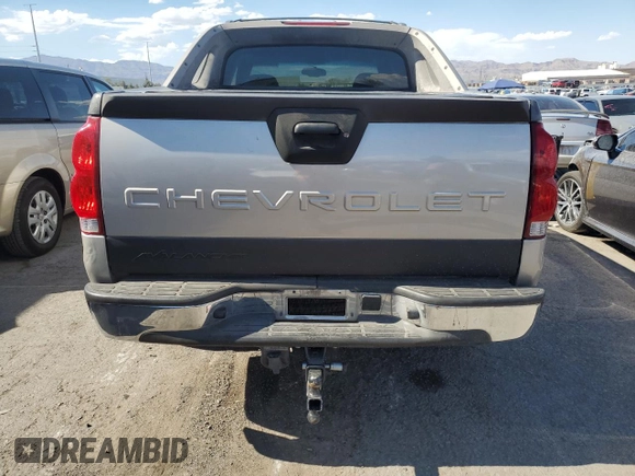 2006 Chevrolet Avalanche LT with VIN 3GNEC12Z86G126293, listed as a Copart auction lot 60950884 with 194,518 mi miles and Salvage Title. Bid and sale history available at DreamBid. Image 6.