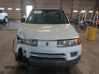 2004 Saturn VUE V6 with VIN 5GZCZ534X4S810971, listed as a IAAI auction lot 41644628 with 206,405 mi miles. Bid and sale history available at carsss.com. Image 12.