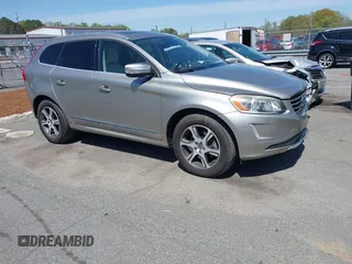 2015 Volvo XC60 T6 с VIN YV4902RK4F2651584, выставлен на аукционе IAAI как лот 41930183 с пробегом 87 814 миль миль и . История ставок и продаж доступна на DreamBid. Изображение 1.