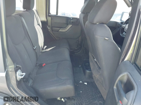 2014 Jeep Wrangler Unlimited Sport with VIN 1C4HJWDG1EL251271, listed as a IAAI auction lot 41647210 with 100,168 mi miles. Bid and sale history available at carsss.com. Image 8.
