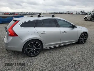 2016 Volvo V60 T5 Drive-E Premier with VIN YV140MEKXG1315485, listed as a Copart auction lot 85911904 with 110,872 mi miles and Salvage Title. Bid and sale history available at carsss.com. Image 3.