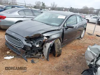 2015 Ford Fusion S Hybrid with VIN 3FA6P0UU7FR167229, listed as a IAAI auction lot 41684934 with 135,317 mi miles. Bid and sale history available at carsss.com. Image 17.