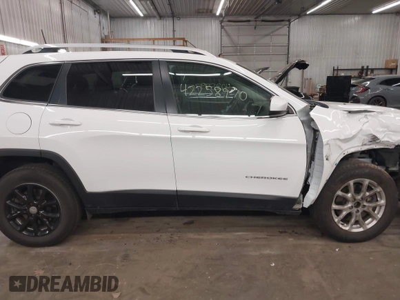 2016 Jeep Cherokee Latitude с VIN 1C4PJMCS8GW199290, выставлен на аукционе IAAI как лот 42258970 с пробегом 184 698 миль миль и . История ставок и продаж доступна на DreamBid. Изображение 14.