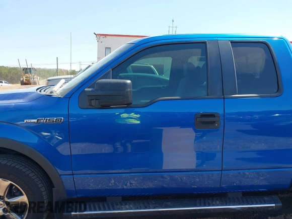 2013 Ford F-150 XL with VIN 1FTFX1CF7DKE53781, listed as a IAAI auction lot 41886304 with 263,743 mi miles. Bid and sale history available at carsss.com. Image 14.