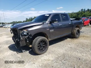 2016 Ram 1500 Big Horn z VIN 1C6RR7LT3GS272074, wystawiony jako Copart lot #52922355 z przebiegiem 202 498 mil mil oraz Szkoda całkowita • Salvage title. Historia ofert i sprzedaży dostępna na DreamBid. Obrazek 1.