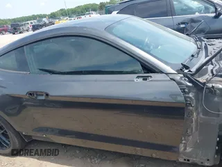 2019 Ford Mustang EcoBoost z VIN 1FA6P8TH0K5199276, wystawiony jako IAAI lot #42491713 z przebiegiem 135 710 mil mil oraz . Historia ofert i sprzedaży dostępna na DreamBid. Obrazek 14.