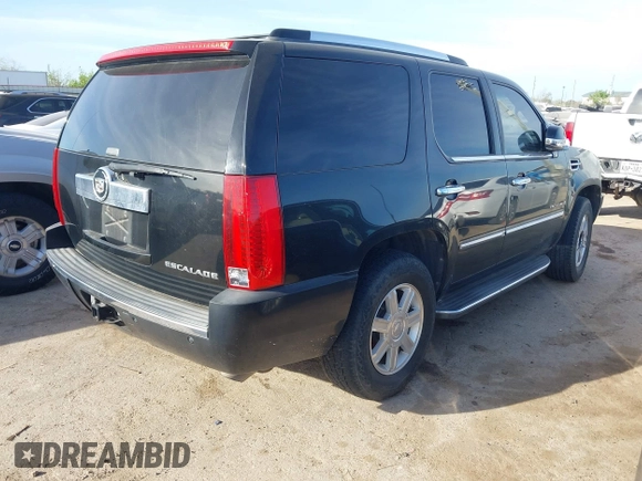 2008 Cadillac Escalade with VIN 1GYEC63868R200366, listed as a IAAI auction lot 41820968 with 190,559 mi miles. Bid and sale history available at carsss.com. Image 4.