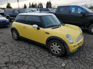2003 MINI Hardtop z VIN WMWRC33473TE17827, wystawiony jako Copart lot #44011515 z przebiegiem 119 042 mil mil oraz Szkoda całkowita • Salvage title. Historia ofert i sprzedaży dostępna na DreamBid. Obrazek 4.