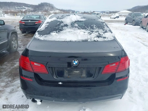 2016 BMW 5 Series 528i xDrive with VIN WBA5A7C58GG644203, listed as a IAAI auction lot 41227923 with 67,095 mi miles. Bid and sale history available at carsss.com. Image 17.