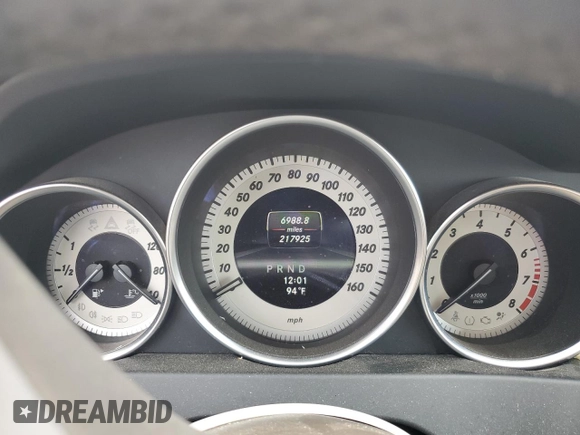 2013 Mercedes-Benz C 250 Sport с VIN WDDGF4HB7DR282607, выставлен на аукционе Copart как лот 57677125 с пробегом 217 925 миль миль и Чистый • Clean title. История ставок и продаж доступна на DreamBid. Изображение 9.