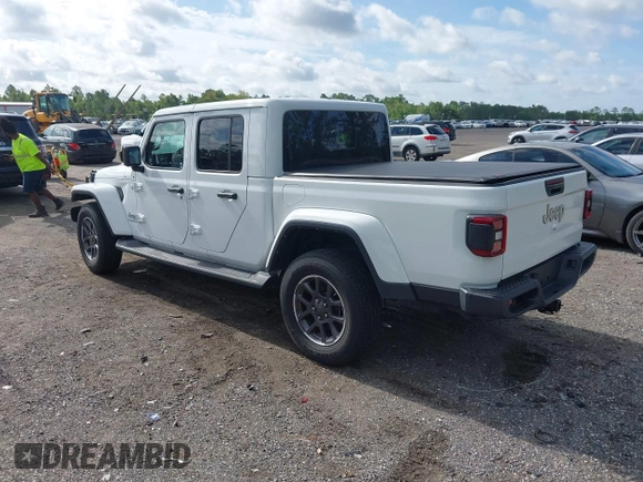 2021 Jeep Gladiator Overland z VIN 1C6HJTFG3ML584038, wystawiony jako IAAI lot #42634959 z przebiegiem 21 843 mil mil oraz . Historia ofert i sprzedaży dostępna na DreamBid. Obrazek 3.