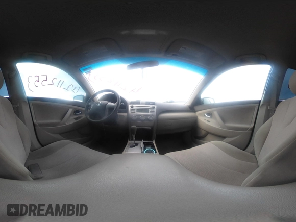 2011 Toyota Camry LE z VIN 4T1BF3EK3BU703487, wystawiony jako IAAI lot #42112553 z przebiegiem 133 063 mil mil oraz . Historia ofert i sprzedaży dostępna na DreamBid. Obrazek 18.
