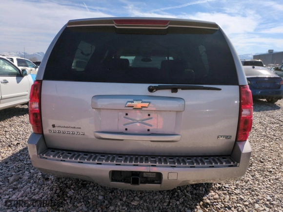 2009 Chevrolet Suburban LS with VIN 1GNFC16079R211582, listed as a Copart auction lot 50649205 with 258,057 mi miles and Salvage Title. Bid and sale history available at carsss.com. Image 6.