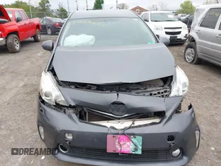 2013 Toyota Prius Two with VIN JTDZN3EU9D3193338, listed as a IAAI auction lot 42088837 with 455,401 mi miles and . Bid and sale history available at DreamBid. Image 6.