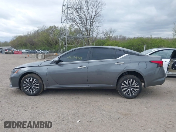2023 Nissan Altima SV z VIN 1N4BL4DV7PN413629, wystawiony jako IAAI lot #42034442 z przebiegiem 15 421 mil mil oraz . Historia ofert i sprzedaży dostępna na DreamBid. Obrazek 15.