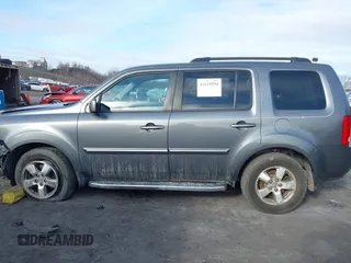2011 Honda Pilot EX with VIN 5FNYF4H4XBB008594, listed as a IAAI auction lot 41619594 with 171,237 mi miles. Bid and sale history available at carsss.com. Image 14.