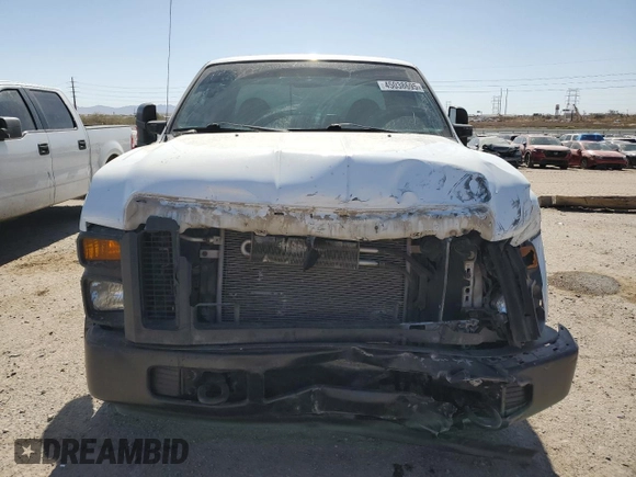 2008 Ford Super Duty F-250 SRW XL with VIN 1FTNX20568EE17694, listed as a Copart auction lot 45038695 with 32,272 mi miles and Salvage Title. Bid and sale history available at carsss.com. Image 5.