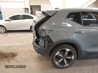 2021 Volvo XC40 Momentum z VIN YV4162UK3M2416447, wystawiony jako IAAI lot #41923981 z przebiegiem 28 654 mil mil oraz . Historia ofert i sprzedaży dostępna na DreamBid. Obrazek 21.