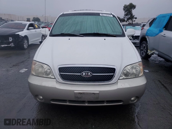 2005 Kia Sedona LX with VIN KNDUP132356753784, listed as a Copart auction lot 85112374 with 169,123 mi miles and Salvage Title. Bid and sale history available at carsss.com. Image 5.
