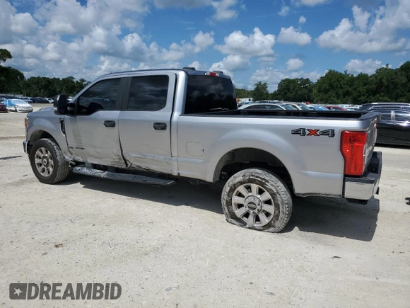 2020 Ford F-250 XL z VIN 1FT7W2BTXLEE66199, wystawiony jako Copart lot #62668705 z przebiegiem 74 631 mil mil oraz Nie do naprawy • Non repairable. Historia ofert i sprzedaży dostępna na DreamBid. Obrazek 2.
