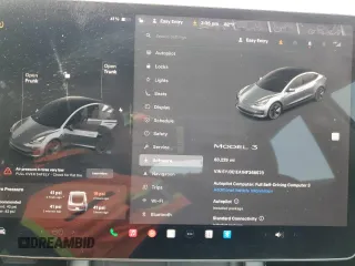 2022 Tesla Model 3 z VIN 5YJ3E1EA1NF368573, wystawiony jako Copart lot #58290615 z przebiegiem 83 229 mil mil oraz Czysty tytuł • Clean title. Historia ofert i sprzedaży dostępna na DreamBid. Obrazek 9.