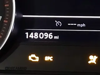 2013 Volkswagen Touareg Exec с VIN WVGEF9BP9DD004013, выставлен на аукционе IAAI как лот 41644882 с пробегом 148 096 миль миль и . История ставок и продаж доступна на DreamBid. Изображение 15.