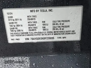 2025 Tesla Model Y Long Range with VIN 7SAYGDED6SF226035, listed as a IAAI auction lot 41102115 with Not Provided miles and . Bid and sale history available at DreamBid. Image 9.