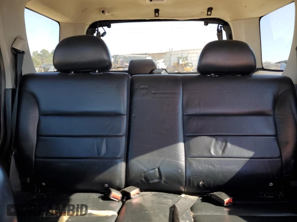 2004 Ford Escape Limited with VIN 1FMCU94164KB05673, listed as a Copart auction lot 48598705 with 196,351 mi miles and Salvage Title. Bid and sale history available at carsss.com. Image 10.