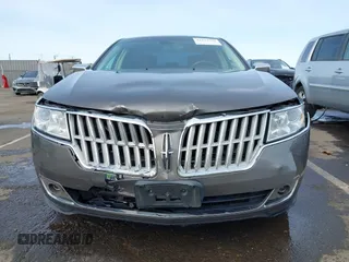 2011 Lincoln MKZ Hybrid with VIN 3LNDL2L39BR775289, listed as a IAAI auction lot 41834998 with 131,985 mi miles. Bid and sale history available at carsss.com. Image 6.