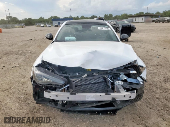 2019 Alfa Romeo Giulia with VIN ZARFAMAN6K7619968, listed as a Copart auction lot 61815425 with 30,055 mi miles and Salvage title. Bid and sale history available at DreamBid. Image 5.