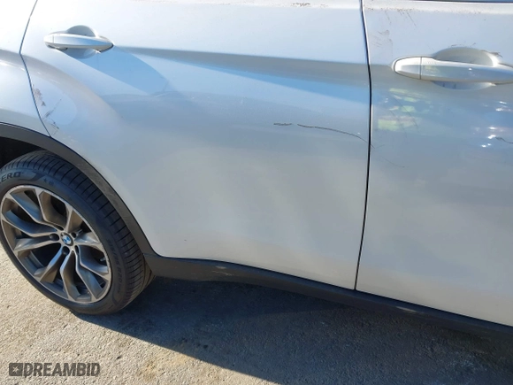 2017 BMW X6 xDrive35i with VIN 5UXKU2C3XH0U29395, listed as a IAAI auction lot 41237496 with 82,836 mi miles. Bid and sale history available at carsss.com. Image 17.