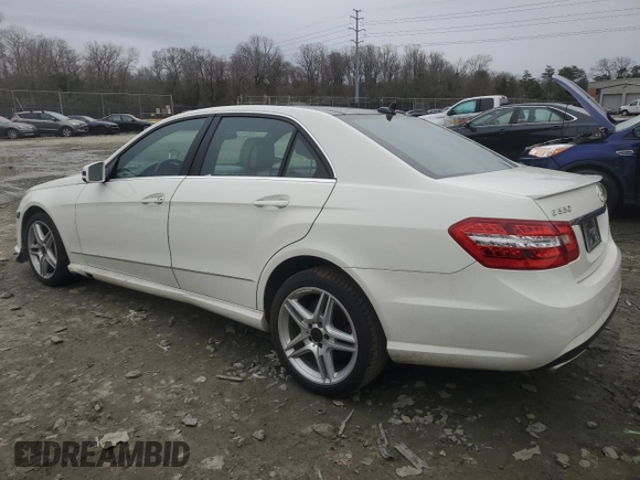 2011 Mercedes-Benz E 550 Luxury with VIN WDDHF9AB8BA472925, listed as a Copart auction lot 43640085 with 143,121 mi miles and Clean title. Bid and sale history available at DreamBid. Image 2.