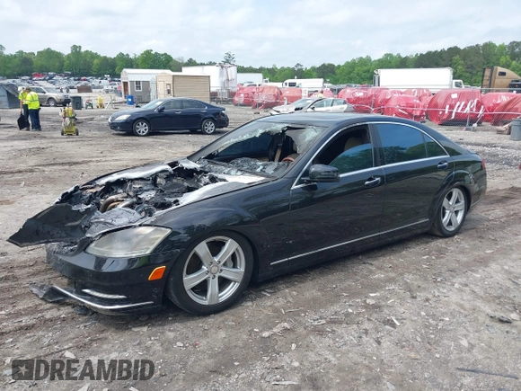 2012 Mercedes-Benz S 550 z VIN WDDNG7DB3CA429417, wystawiony jako IAAI lot #42125474 z przebiegiem Nie podano mil oraz . Historia ofert i sprzedaży dostępna na DreamBid. Obrazek 2.