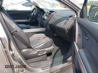 2014 Mazda CX-9 Grand Touring z VIN JM3TB2DVXE0432991, wystawiony jako IAAI lot #42826784 z przebiegiem 134 265 mil mil oraz . Historia ofert i sprzedaży dostępna na DreamBid. Obrazek 5.