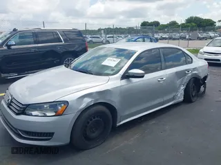 2014 Volkswagen Passat S with VIN 1VWAS7A38EC028292, listed as a IAAI auction lot 42357817 with 151,695 mi miles and . Bid and sale history available at DreamBid. Image 2.