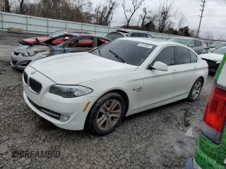 2012 BMW 5 Series 528i xDrive with VIN WBAXH5C57CDW06062, listed as a Copart auction lot 37678564 with 148,032 mi miles and Salvage Title. Bid and sale history available at carsss.com. Image 1.