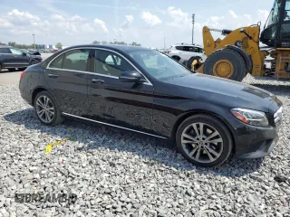 2020 Mercedes-Benz C 300 z VIN WDDWF8EBXLR531004, wystawiony jako Copart lot #57666365 z przebiegiem 113 943 mil mil oraz Czysty tytuł • Clean title. Historia ofert i sprzedaży dostępna na DreamBid. Obrazek 4.