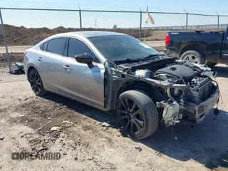 2015 Mazda 6 i Touring with VIN JM1GJ1V55F1190418, listed as a IAAI auction lot 41592049 with 171,946 mi miles. Bid and sale history available at carsss.com. Image 1.
