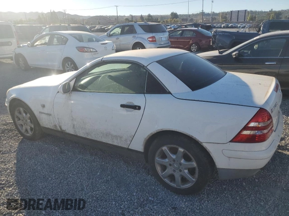 1998 Mercedes-Benz SLK-Class with VIN WDBKK47F1WF015342, listed as a Copart auction lot 77369564 with 192,528 mi miles and Clean Title. Bid and sale history available at carsss.com. Image 2.