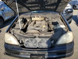 2001 Mercedes-Benz M 320/430/500 z VIN 4JGAB72E81A223281, wystawiony jako Copart lot #71578344 z przebiegiem 112 186 mil mil oraz Czysty tytuł • Clean title. Historia ofert i sprzedaży dostępna na DreamBid. Obrazek 12.