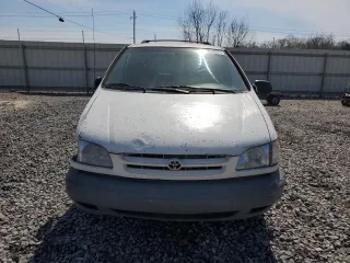 1998 Toyota Sienna LE with VIN 4T3ZF13C4WU045920, listed as a Copart auction lot 50936875 with 209,057 mi miles and Salvage Title. Bid and sale history available at carsss.com. Image 5.
