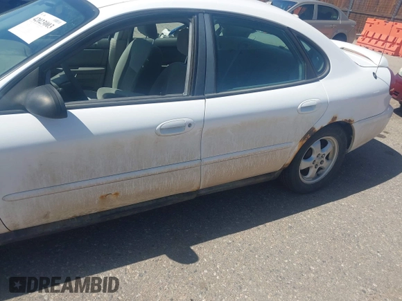 2006 Ford Taurus SE with VIN 1FAFP53U46A139008, listed as a IAAI auction lot 42023003 with 161,662 mi miles. Bid and sale history available at carsss.com. Image 6.