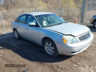 2005 Ford Five Hundred SEL with VIN 1FAFP241X5G163442, listed as a IAAI auction lot 41981472 with 191,859 mi miles. Bid and sale history available at carsss.com. Image 1.