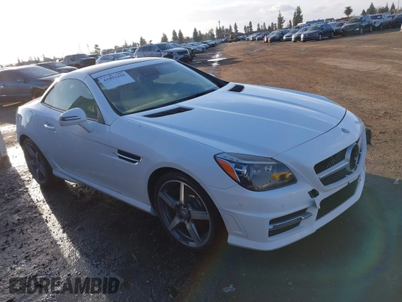 2015 Mercedes-Benz SLK-Class SLK 250 with VIN WDDPK4HA8FF111565, listed as a IAAI auction lot 41091420 with 37,873 mi miles. Bid and sale history available at carsss.com. Image 12.