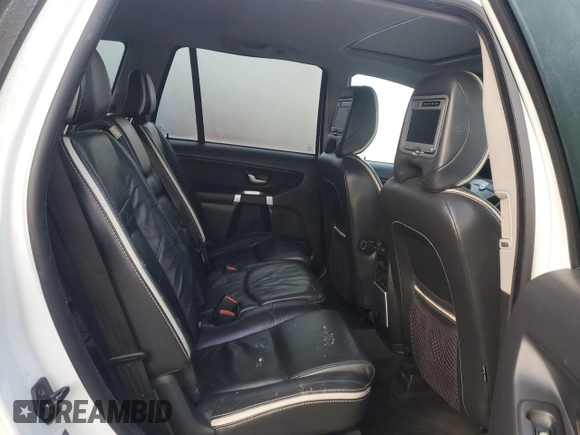 2010 Volvo XC90 with VIN YV4982CT8A1562593, listed as a Copart auction lot 84304464 with 138,932 mi miles and Salvage Title. Bid and sale history available at DreamBid. Image 11.