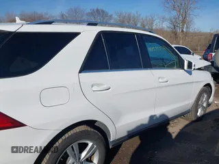 2014 Mercedes-Benz M 350 with VIN 4JGDA2EB2EA302665, listed as a IAAI auction lot 41539372 with 109,287 mi miles and . Bid and sale history available at DreamBid. Image 13.