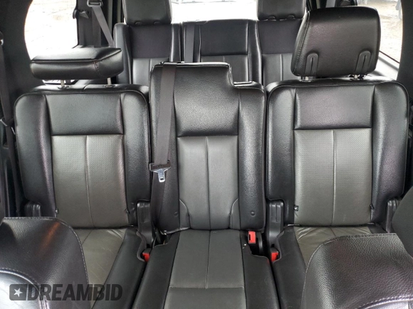 2011 Ford Expedition XLT с VIN 1FMJU1J55BEF50272, выставлен на аукционе Copart как лот 57882255 с пробегом 269 840 миль миль и Списание • Salvage title. История ставок и продаж доступна на DreamBid. Изображение 10.
