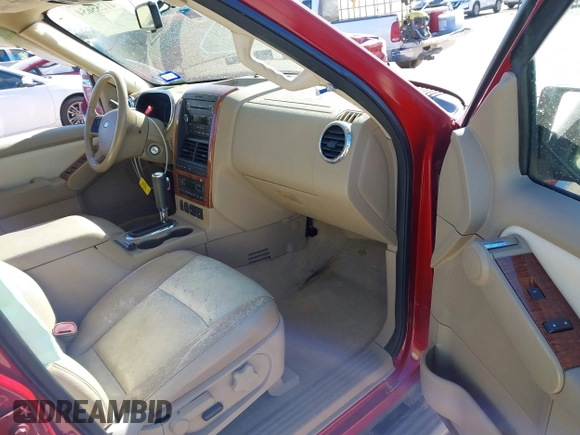 2010 Ford Explorer Eddie Bauer with VIN 1FMEU6EE3AUA09007, listed as a IAAI auction lot 41255654 with 208,026 mi miles. Bid and sale history available at carsss.com. Image 5.
